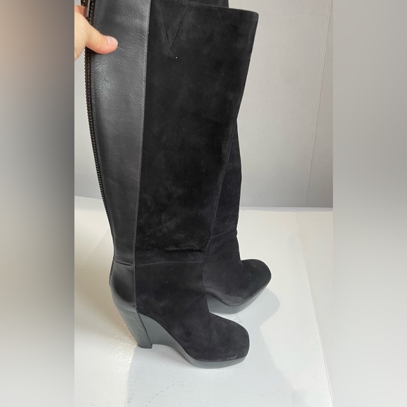 Kenneth Cole My Hope Black Suede/leather Wedge Tall Heeled Boots Size 8 - Picture 3 of 12